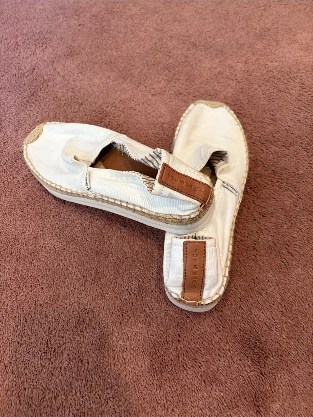 Joy&Mario shoes Trinity  sz 8.5  new condition red an white tan leather interior